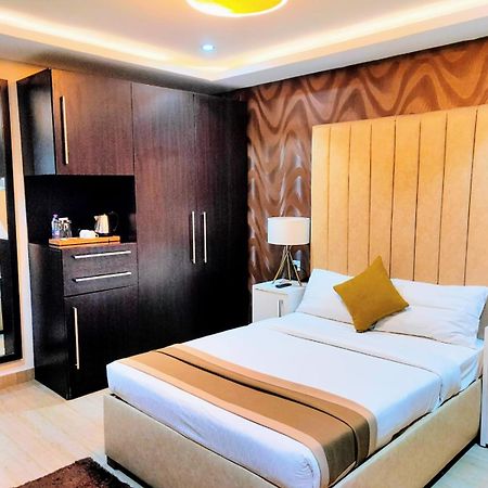 The Cabin Hotel Accra Buitenkant foto