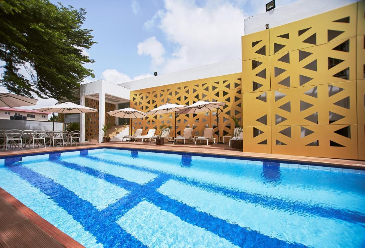 The Cabin Hotel Accra Buitenkant foto