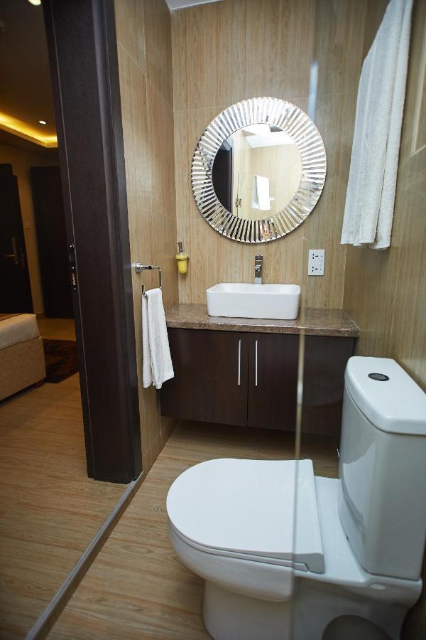 The Cabin Hotel Accra Buitenkant foto