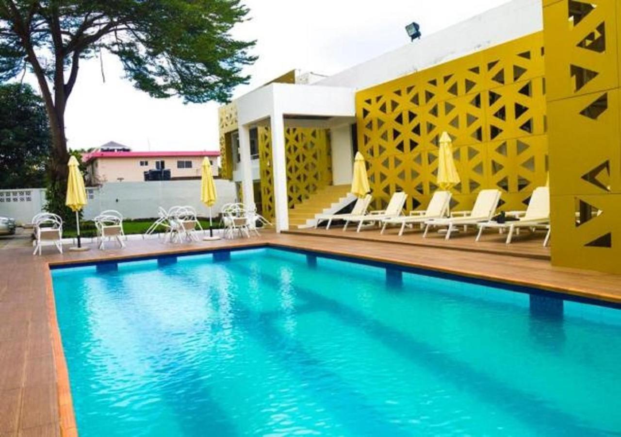 The Cabin Hotel Accra Buitenkant foto