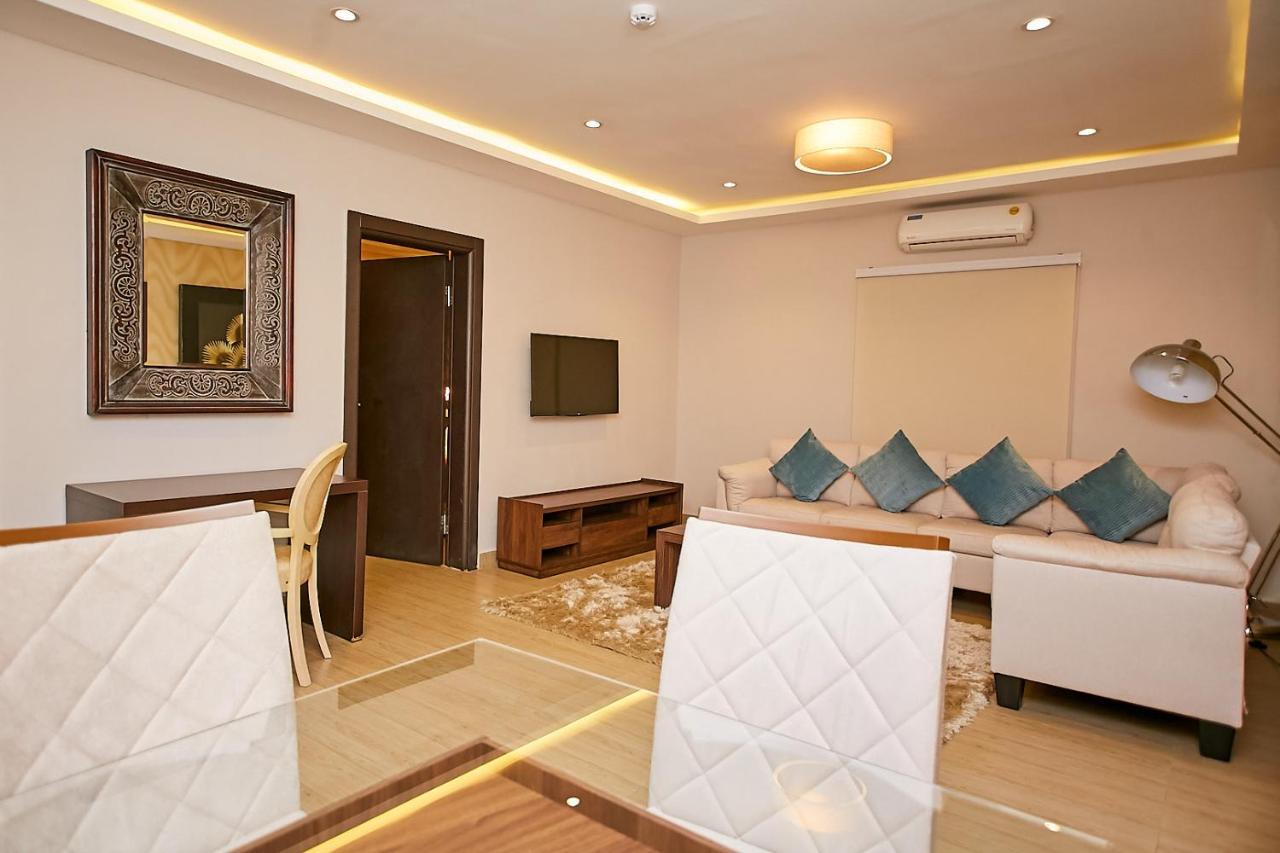 The Cabin Hotel Accra Buitenkant foto