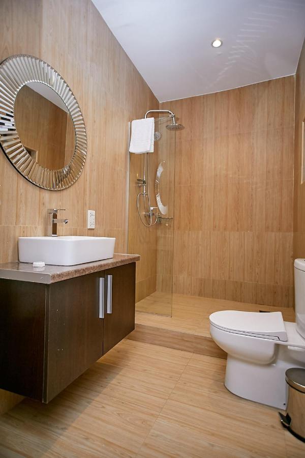 The Cabin Hotel Accra Buitenkant foto
